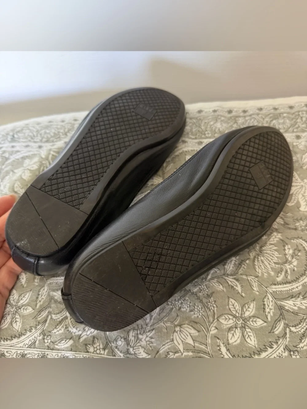 Frye Black Leather Ballet Flats Shoes 37 - Picture 9 of 12